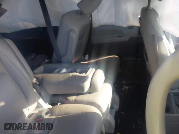 2019 Honda Odyssey EX-L with VIN 5FNRL6H75KB054465, listed as a IAAI auction lot 41841488 with 141,790 mi miles. Bid and sale history available at carsss.com. Image 8.