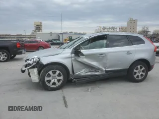 2012 Volvo XC60 3.2L с VIN YV4952DL1C2283605, выставлен на аукционе Copart как лот 45679525 с пробегом Не указан миль и Списание • Salvage title. История ставок и продаж доступна на DreamBid. Изображение 1.