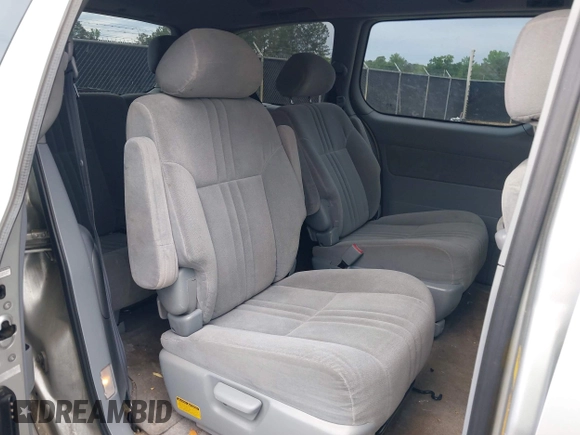 2002 Toyota Sienna LE with VIN 4T3ZF13C92U434076, listed as a IAAI auction lot 42132585 with 243,661 mi miles and . Bid and sale history available at DreamBid. Image 8.
