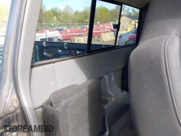 2004 Ford Ranger XL Fleet with VIN 1FTZR45E14PA31425, listed as a IAAI auction lot 42166771 with 332,959 mi miles and . Bid and sale history available at DreamBid. Image 8.