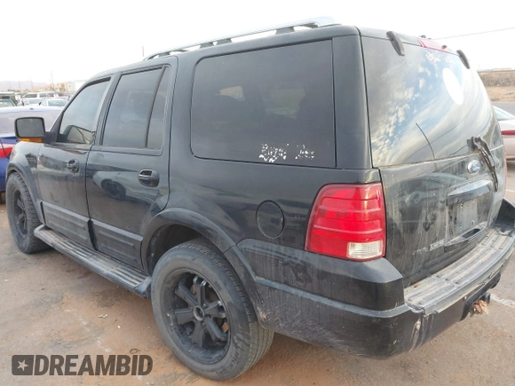 2005 Ford Expedition Limited with VIN 1FMFU20585LA31715, listed as a IAAI auction lot 41626999 with 1 mi miles. Bid and sale history available at carsss.com. Image 3.