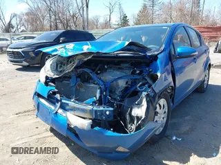 2013 Toyota Prius One z VIN JTDKDTB33D1555756, wystawiony jako IAAI lot #41962684 z przebiegiem Nie podano mil oraz . Historia ofert i sprzedaży dostępna na DreamBid. Obrazek 6.