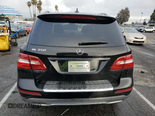 2013 Mercedes-Benz M 350 z VIN 4JGDA5JB1DA123619, wystawiony jako Copart lot #43610845 z przebiegiem 110 224 mil mil oraz Szkoda całkowita • Salvage title. Historia ofert i sprzedaży dostępna na DreamBid. Obrazek 6.