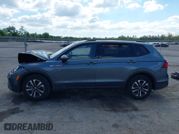 2024 Volkswagen Tiguan S с VIN 3VVRB7AX5RM120314, выставлен на аукционе IAAI как лот 42016531 с пробегом 11 373 миль миль и . История ставок и продаж доступна на DreamBid. Изображение 14.