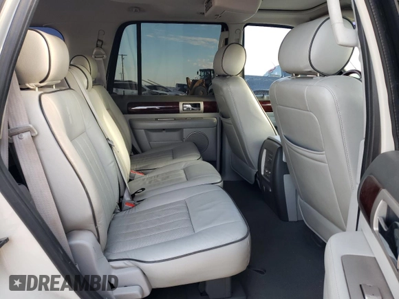 2006 Lincoln Navigator Luxury with VIN 5LMFU27526LJ14559, listed as a Copart auction lot 68714664 with 150,242 mi miles and Salvage Title. Bid and sale history available at carsss.com. Image 12.