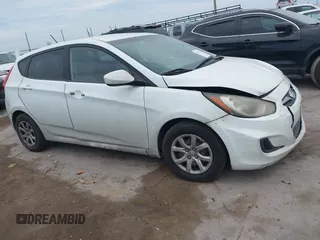 2012 Hyundai Accent GS z VIN KMHCT5AE1CU046084, wystawiony jako IAAI lot #42473031 z przebiegiem 165 182 mil mil oraz . Historia ofert i sprzedaży dostępna na DreamBid. Obrazek 1.