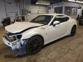 2017 Toyota 86 with VIN JF1ZNAA10H8704482, listed as a Copart auction lot 60334754 with 84,585 mi miles and Salvage Title. Bid and sale history available at carsss.com. Image 1.