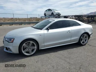 2013 Audi S5 Prestige z VIN WAUVGAFR1DA021286, wystawiony jako Copart lot #47070585 z przebiegiem 108 135 mil mil oraz Szkody całkowita. Historia ofert i sprzedaży dostępna na DreamBid. Obrazek 1.