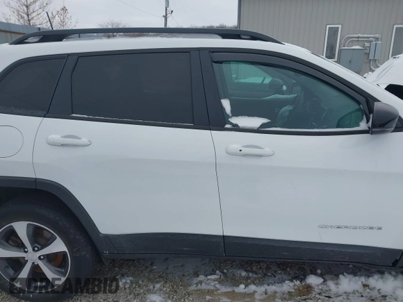 2022 Jeep Cherokee Limited with VIN 1C4PJMDN1ND524332, listed as a IAAI auction lot 41261859 with 30,970 mi miles and . Bid and sale history available at DreamBid. Image 13.