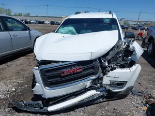 2016 GMC Acadia SLE z VIN 1GKKVPKD8GJ197527, wystawiony jako IAAI lot #42292279 z przebiegiem 84 131 mil mil oraz . Historia ofert i sprzedaży dostępna na DreamBid. Obrazek 11.