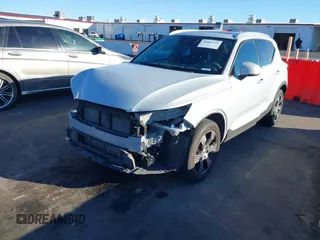 2021 Volvo XC40 Inscription with VIN YV4AC2HL8M2602643, listed as a IAAI auction lot 41601331 with 92,999 mi miles. Bid and sale history available at carsss.com. Image 2.