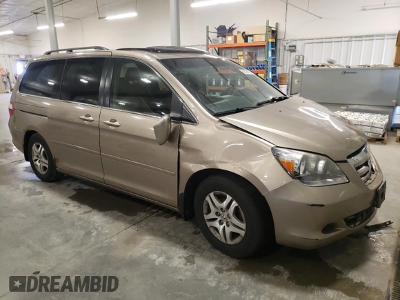 2005 Honda Odyssey EX-L z VIN 5FNRL38625B012216, wystawiony jako Copart lot #51823135 z przebiegiem 206 408 mil mil oraz Szkoda całkowita • Salvage title. Historia ofert i sprzedaży dostępna na DreamBid. Obrazek 4.