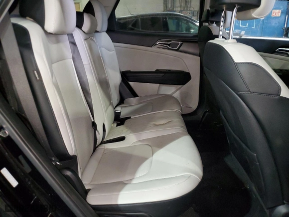 2024 Kia Sportage EX with VIN 5XYK3CDF2RG188902, listed as a Copart auction lot 44724235 with 16,757 mi miles and Non Repairable. Bid and sale history available at carsss.com. Image 11.