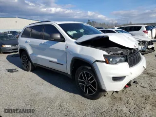 2019 Jeep Grand Cherokee Trailhawk with VIN 1C4RJFLG8KC620855, listed as a Copart auction lot 41490705 with 71,683 mi miles and Salvage Title. Bid and sale history available at carsss.com. Image 4.