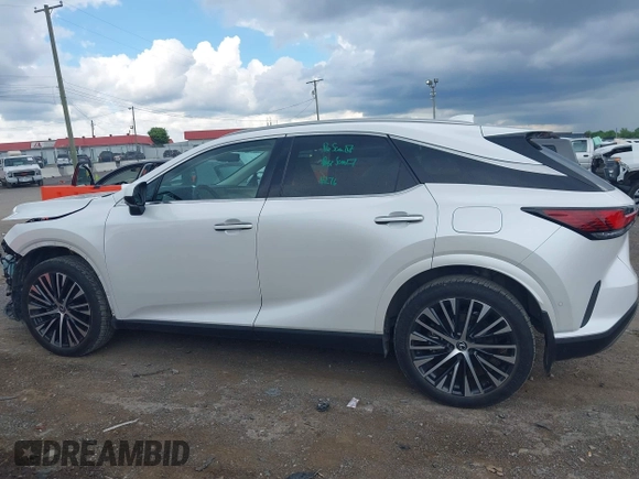 2024 Lexus RX 350 z VIN 2T2BAMBA4RC028661, wystawiony jako IAAI lot #42252708 z przebiegiem 19 141 mil mil oraz . Historia ofert i sprzedaży dostępna na DreamBid. Obrazek 14.