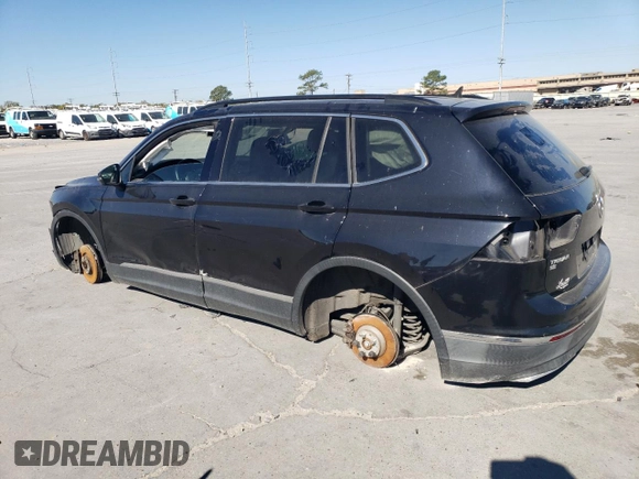 2018 Volkswagen Tiguan SEL z VIN 3VV3B7AX5JM157504, wystawiony jako Copart lot #48375505 z przebiegiem 81 742 mil mil oraz Szkoda całkowita • Salvage title. Historia ofert i sprzedaży dostępna na DreamBid. Obrazek 2.