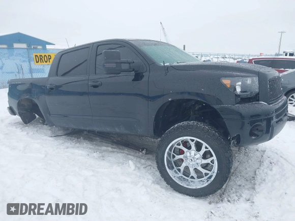2008 Toyota Tundra 4WD Truck LTD with VIN 5TFDV58168X040096, listed as a IAAI auction lot 41558558 with 194,690 mi miles. Bid and sale history available at carsss.com. Image 1.