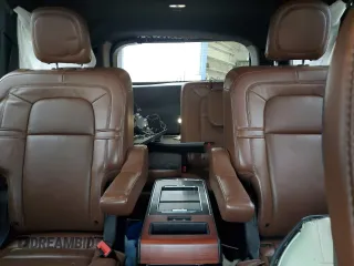 2021 Lincoln Aviator Reserve z VIN 5LM5J7XC7MGL03648, wystawiony jako Copart lot #51980275 z przebiegiem 110 152 mil mil oraz Szkoda całkowita • Salvage title. Historia ofert i sprzedaży dostępna na DreamBid. Obrazek 10.