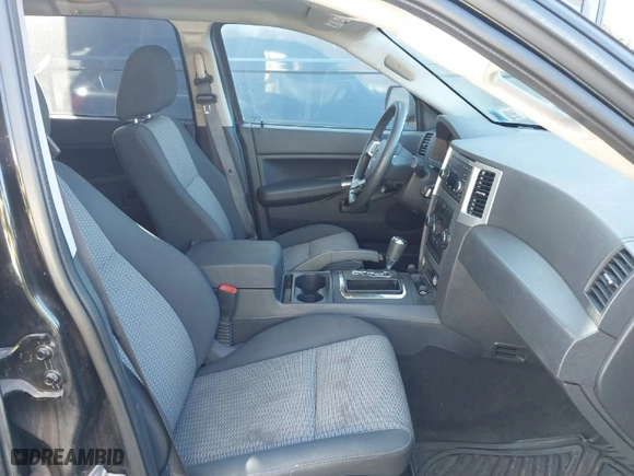2008 Jeep Grand Cherokee Laredo with VIN 1J8GS48K58C186773, listed as a IAAI auction lot 40727341 with NaN miles. Bid and sale history available at carsss.com. Image 5.