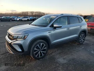 2023 Volkswagen Taos SE z VIN 3VVNX7B24PM325509, wystawiony jako Copart lot #44371705 z przebiegiem 9 525 mil mil oraz Szkoda całkowita • Salvage title. Historia ofert i sprzedaży dostępna na DreamBid. Obrazek 1.