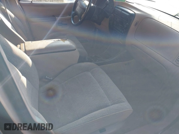 1997 Ford Explorer XL with VIN 1FMDU34X2VUD27865, listed as a IAAI auction lot 40701506 with 341,563 mi miles and . Bid and sale history available at DreamBid. Image 5.