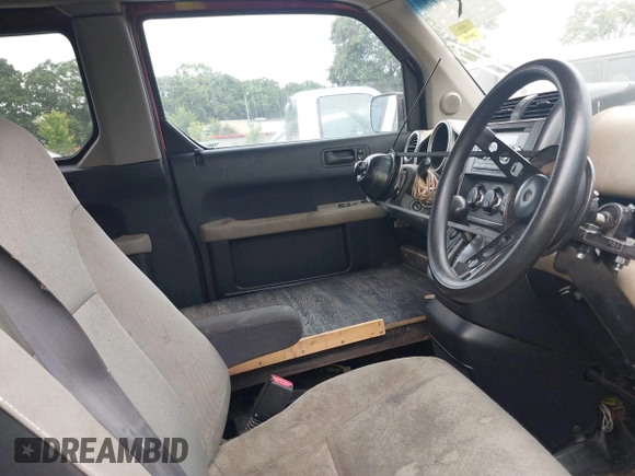 2007 Honda Element EX with VIN 5J6YH28757L012172, listed as a IAAI auction lot 42094177 with 237,972 mi miles and . Bid and sale history available at DreamBid. Image 5.