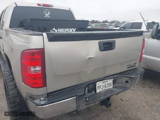 2007 Chevrolet Silverado 1500 LT w/1LT with VIN 3GCEK13C07G528221, listed as a IAAI auction lot 41510443 with 278,864 mi miles. Bid and sale history available at carsss.com. Image 6.