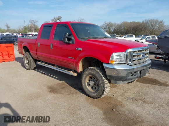 2002 Ford Super Duty F-250 XL with VIN 1FTNW21F32EA54756, listed as a IAAI auction lot 41856957 with 424,108 mi miles. Bid and sale history available at carsss.com. Image 1.