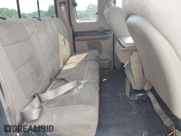 2005 Ford F-250 XL с VIN 1FTSX215X5EC32450, выставлен на аукционе IAAI как лот 42405822 с пробегом Не указан миль и . История ставок и продаж доступна на DreamBid. Изображение 8.