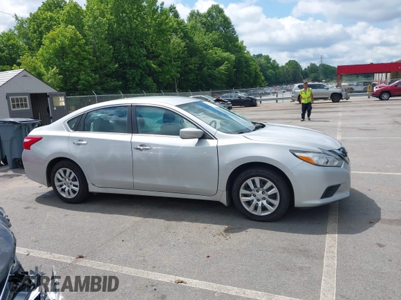 2017 Nissan Altima SV z VIN 1N4AL3AP1HC476475, wystawiony jako IAAI lot #39312828 z przebiegiem 59 498 mil mil oraz . Historia ofert i sprzedaży dostępna na DreamBid. Obrazek 14.