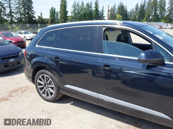 2017 Audi Q7 Prestige with VIN WA1VAAF72HD027809, listed as a IAAI auction lot 42356783 with 134,551 mi miles and . Bid and sale history available at DreamBid. Image 13.
