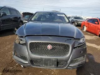 2016 Jaguar XF 35t Prestige with VIN SAJBK4BV8GCY18346, listed as a Copart auction lot 46985125 with 89,484 mi miles and Salvage Title. Bid and sale history available at carsss.com. Image 5.