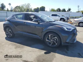 2020 Toyota C-HR LE z VIN JTNKHMBXXL1068125, wystawiony jako Copart lot #58858865 z przebiegiem 43 805 mil mil oraz Szkoda całkowita • Salvage title. Historia ofert i sprzedaży dostępna na DreamBid. Obrazek 4.