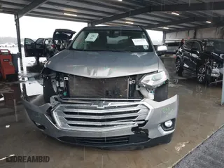 2019 Chevrolet Traverse LT Cloth with VIN 1GNEVGKW1KJ135509, listed as a IAAI auction lot 41283639 with 77,327 mi miles. Bid and sale history available at carsss.com. Image 6.
