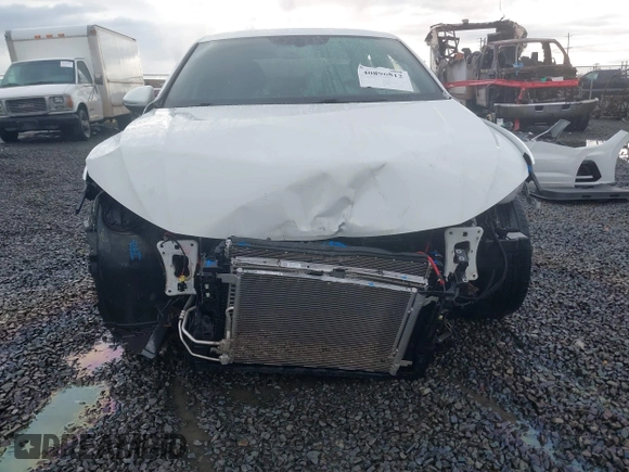 2019 Volkswagen Jetta GLI S z VIN 3VW6T7BU2KM202992, wystawiony jako IAAI lot #40896812 z przebiegiem 44 348 mil mil oraz . Historia ofert i sprzedaży dostępna na DreamBid. Obrazek 6.