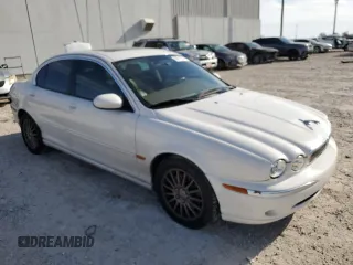 2007 Jaguar X-Type z VIN SAJWA51A67WJ24665, wystawiony jako Copart lot #86817544 z przebiegiem 52 027 mil mil oraz Szkoda całkowita • Salvage title. Historia ofert i sprzedaży dostępna na DreamBid. Obrazek 4.