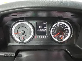 2019 Ram 1500 Tradesman z VIN 1C6RR7FG5KS672483, wystawiony jako Copart lot #60942425 z przebiegiem 143 359 mil mil oraz Czysty tytuł • Clean title. Historia ofert i sprzedaży dostępna na DreamBid. Obrazek 9.
