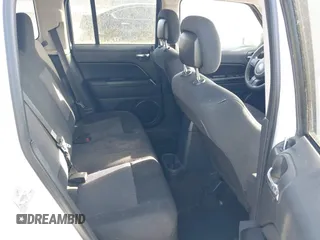 2014 Jeep Patriot Sport z VIN 1C4NJPBA9ED533417, wystawiony jako IAAI lot #42554964 z przebiegiem 144 771 mil mil oraz . Historia ofert i sprzedaży dostępna na DreamBid. Obrazek 8.