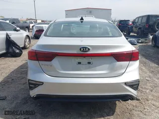 2020 Kia Forte LXS with VIN 3KPF24AD6LE182585, listed as a IAAI auction lot 41790230 with 83,227 mi miles. Bid and sale history available at carsss.com. Image 17.