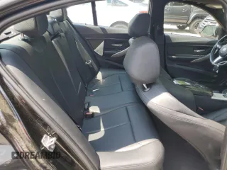 2014 BMW 3 Series 320i z VIN WBA3B1C53EPV79789, wystawiony jako Copart lot #61179845 z przebiegiem 212 147 mil mil oraz Szkoda całkowita • Salvage title. Historia ofert i sprzedaży dostępna na DreamBid. Obrazek 10.