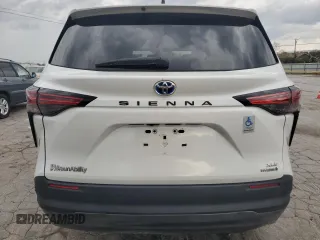 2022 Toyota Sienna XLE z VIN 5TDJRKECXNS075897, wystawiony jako Copart lot #51856935 z przebiegiem 15 805 mil mil oraz Czysty tytuł • Clean title. Historia ofert i sprzedaży dostępna na DreamBid. Obrazek 6.