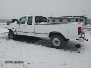 1996 Ford F-250 with VIN 1FTHX26F7TEA92558, listed as a Copart auction lot 83461074 with 213,446 mi miles and Salvage Title. Bid and sale history available at carsss.com. Image 2.