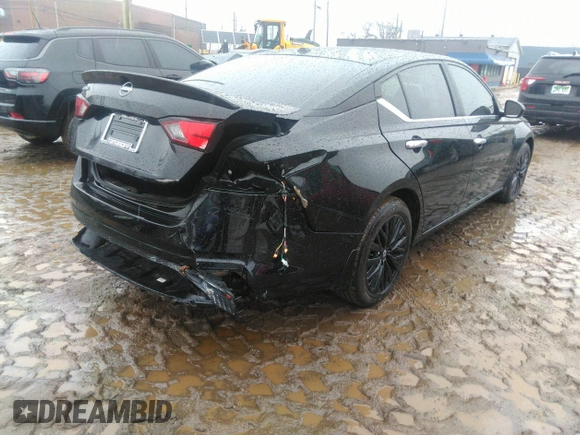 2025 Nissan Altima SV with VIN 1N4BL4DV2SN309199, listed as a IAAI auction lot 41677012 with 1,943 mi miles and . Bid and sale history available at DreamBid. Image 4.