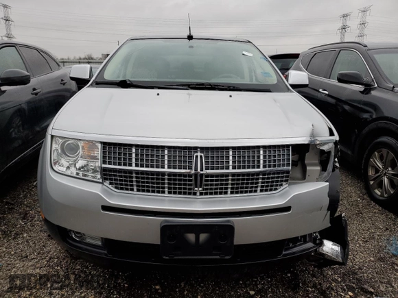 2010 Lincoln MKX with VIN 2LMDJ8JC2ABJ34580, listed as a Copart auction lot 88117285 with 0 mi miles and Salvage Title. Bid and sale history available at carsss.com. Image 5.