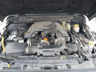 2020 Jeep Gladiator Rubicon with VIN 1C6JJTBG8LL135573, listed as a IAAI auction lot 41585896 with 79,070 mi miles. Bid and sale history available at carsss.com. Image 10.