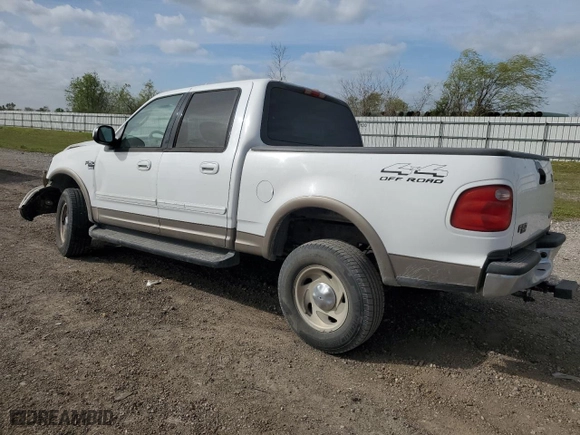 2001 Ford F-150 SuperCrew XLT with VIN 1FTRW08LX1KB47582, listed as a Copart auction lot 49657905 with 207,735 mi miles and Salvage Title. Bid and sale history available at carsss.com. Image 2.