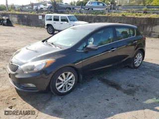 2015 Kia Forte 5-Door EX with VIN KNAFX5A81F5362855, listed as a Copart auction lot 70912704 with 145,476 mi miles and Salvage Title. Bid and sale history available at carsss.com. Image 1.