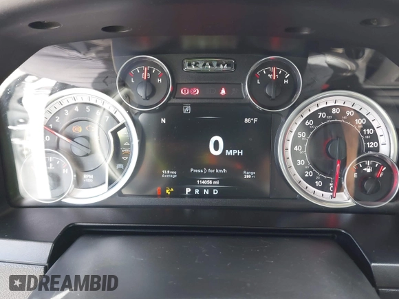 2015 Ram 1500 Sport z VIN 1C6RR7MT7FS601470, wystawiony jako IAAI lot #42334149 z przebiegiem 114 056 mil mil oraz . Historia ofert i sprzedaży dostępna na DreamBid. Obrazek 7.