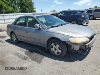 2000 Honda Accord EX с VIN 1HGCG1651YA085715, выставлен на аукционе Copart как лот 56040745 с пробегом 316 369 миль миль и Списание • Salvage title. История ставок и продаж доступна на DreamBid. Изображение 4.