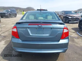 2012 Ford Fusion SE z VIN 3FAHP0HA7CR424958, wystawiony jako IAAI lot #41922636 z przebiegiem 101 149 mil mil oraz . Historia ofert i sprzedaży dostępna na DreamBid. Obrazek 17.
